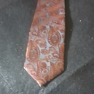 Brown Paisley Men's Tie - Refined Formal Accessory